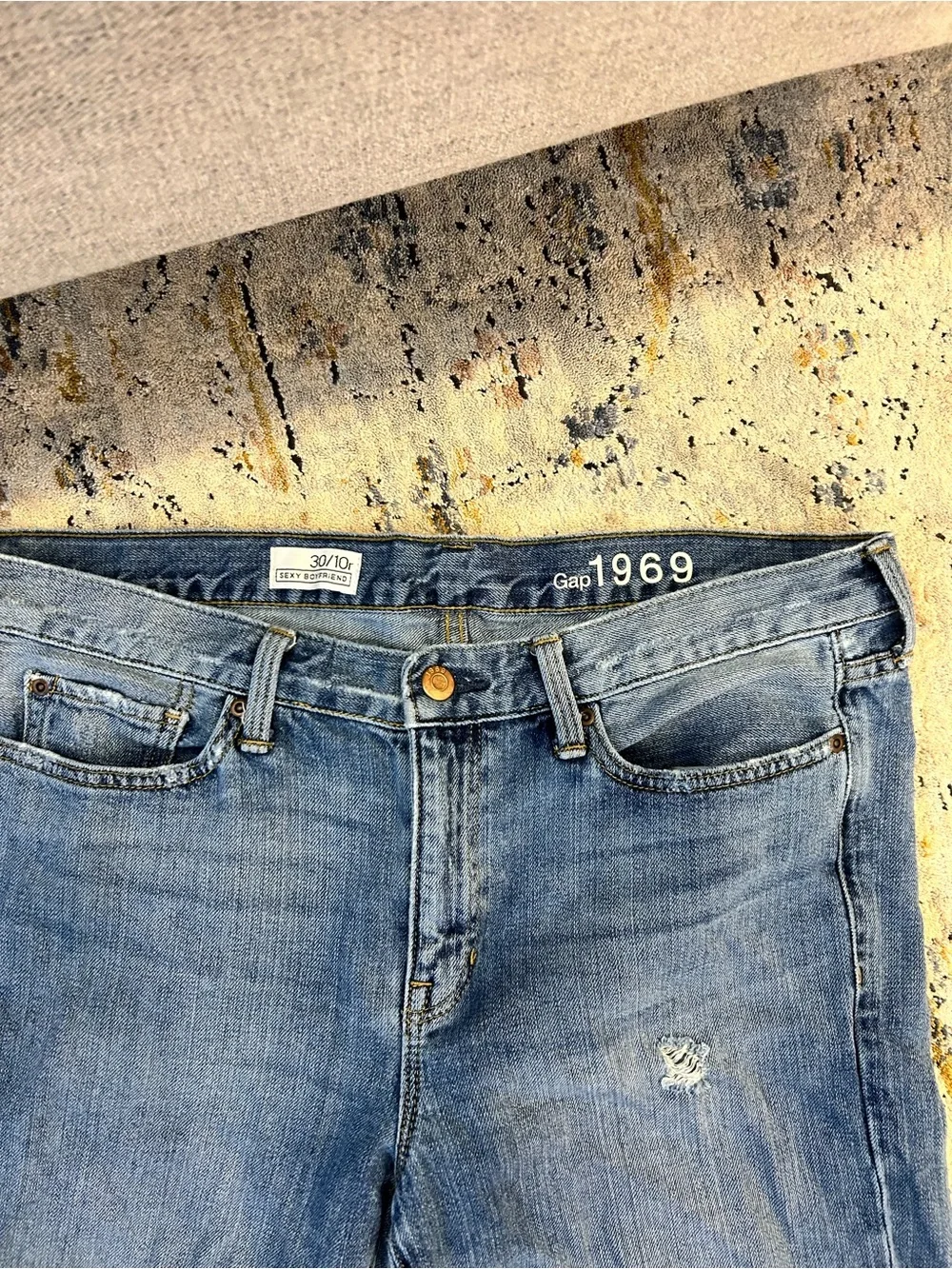 Gap Boyfriend Jeans - Picture 2 of 2